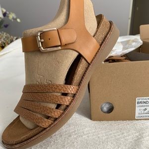 NWT Sofft Brenda Sandals